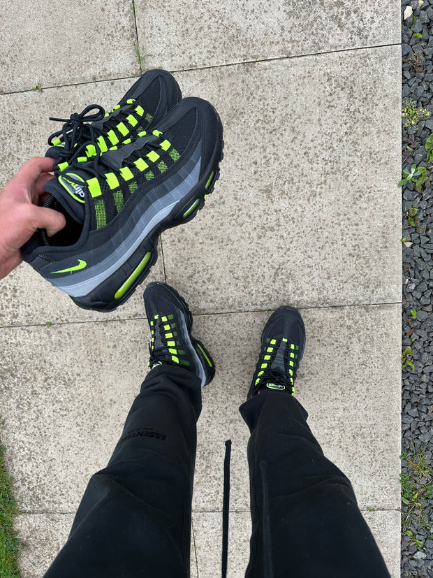 Nike Air Max 95 Black Neon