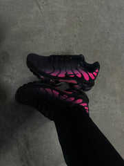 Nike Air Max Plus Tns Black Hyper Pink Fade