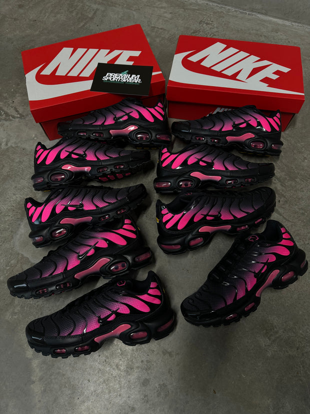 Nike Air Max Plus Tns Black Hyper Pink Fade